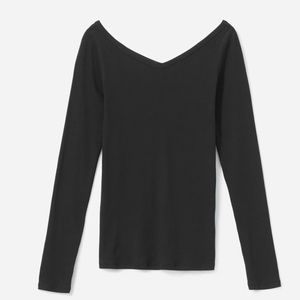 Everlane V Neck